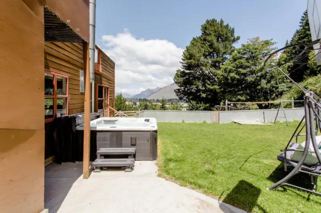 Hot Tub And Views Over Central Queenstown - Entire Holiday House Luaran gambar